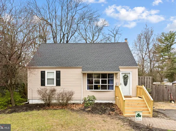 118 E 10th Ave, Pine Hill, NJ 08021