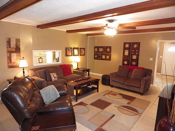 4th image of 716 Sassafras Dr