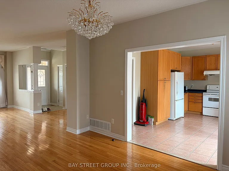 211 Stonebridge Dr — Photo 9