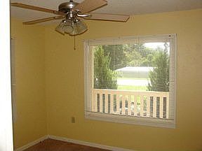 3rd image of 716 Hillcrest Dr