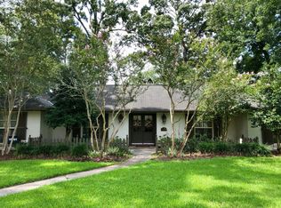 12108 Towering Oaks Dr, Baton Rouge, LA 70810