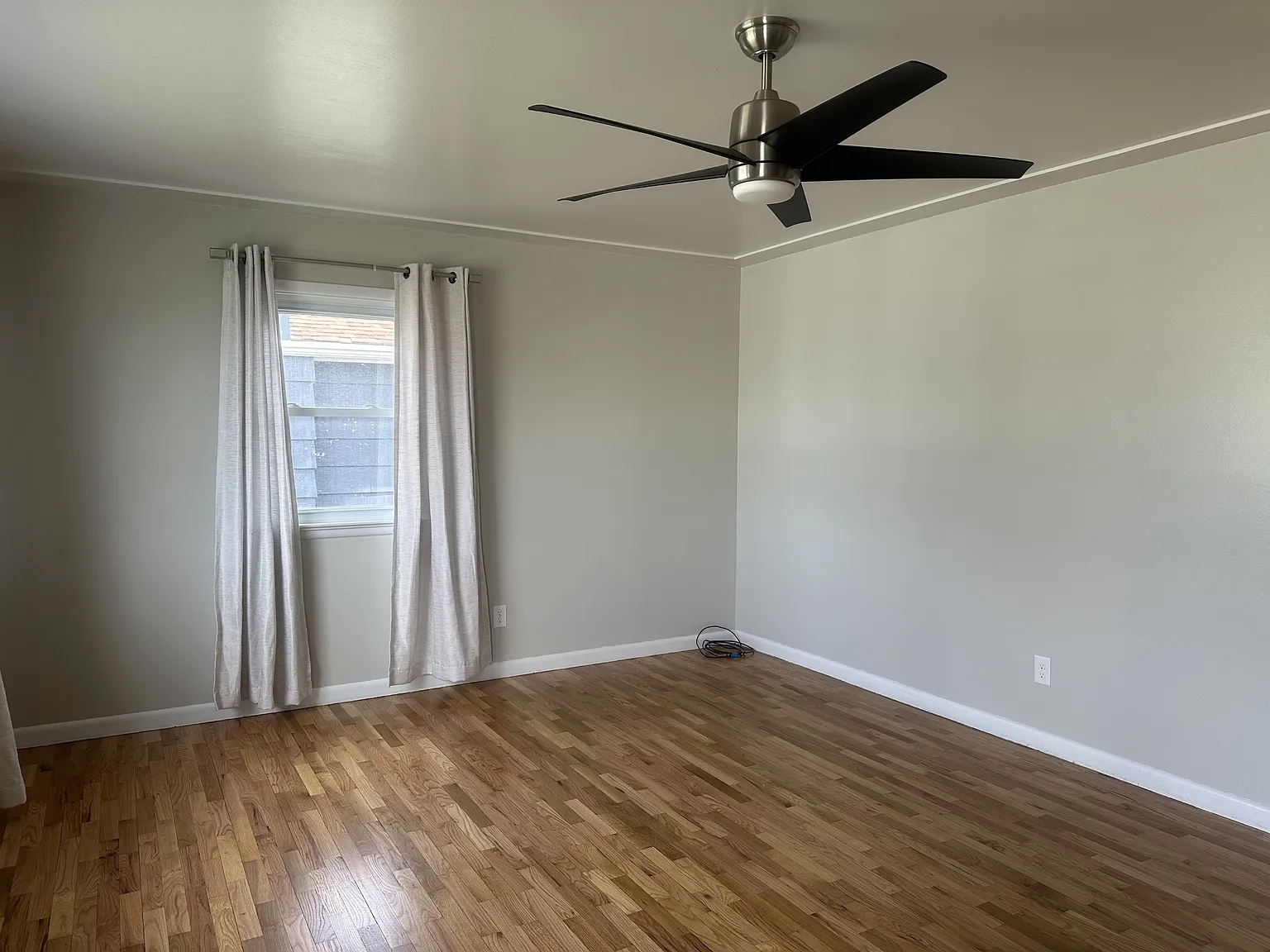 4506 Vaughn Lane - - — Photo 3