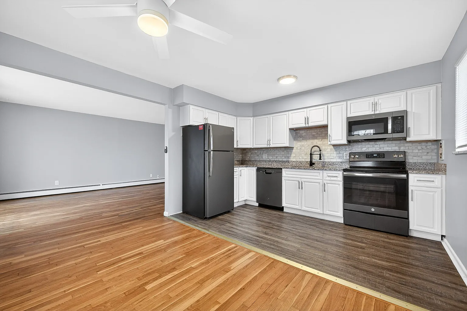 5015 Shattuc Ave APT 2 photo 1
