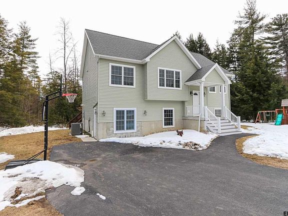 2nd image of 113 Landon Dr