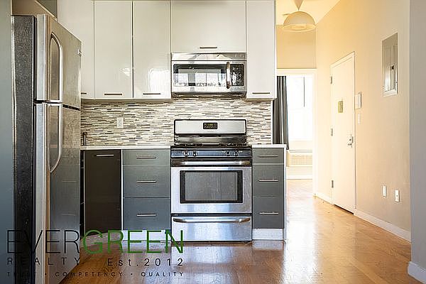 1st image of 58A Vernon Ave #2A