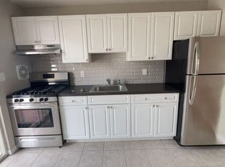 303 Plainfield Ave APT B5, Edison, NJ 08817
