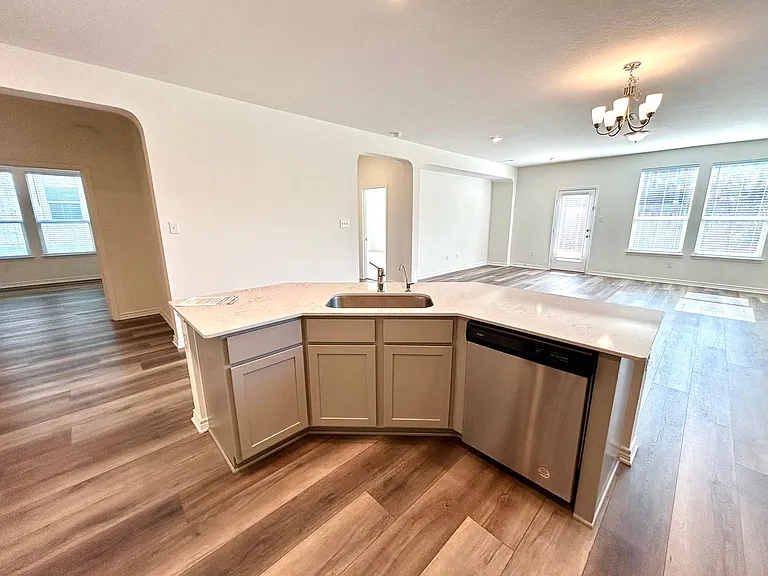 15352 Electra Cir — Photo 10