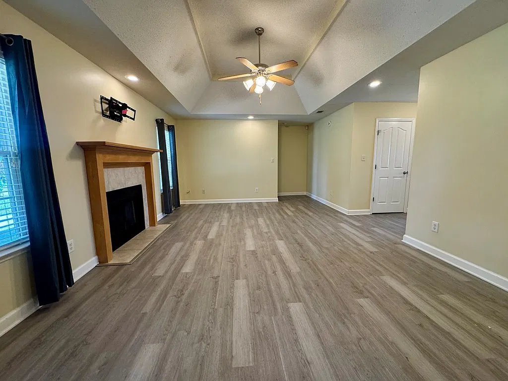 4 bed, 2.0 bath, 1535 sqft, $1,850 — Photo 4
