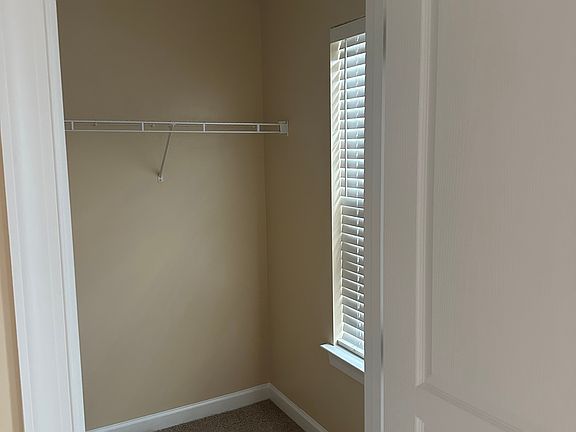 5th image of 732 Washington Ave