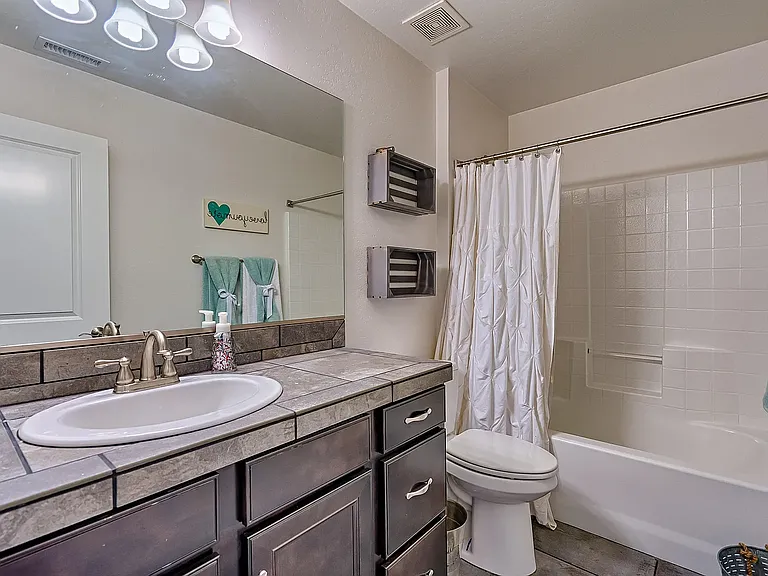 433 W Wulfenite Rd — Photo 11