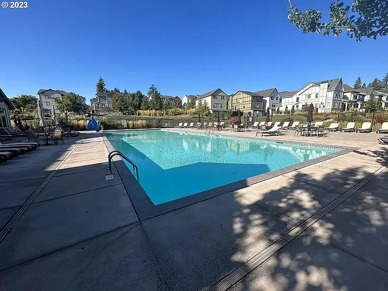 10887 SW Stockholm Dr — Photo 18
