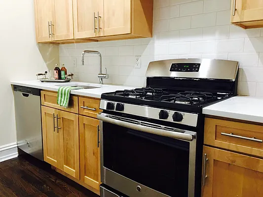 Rented by TheRealEstateCompany.com LLC | media 17