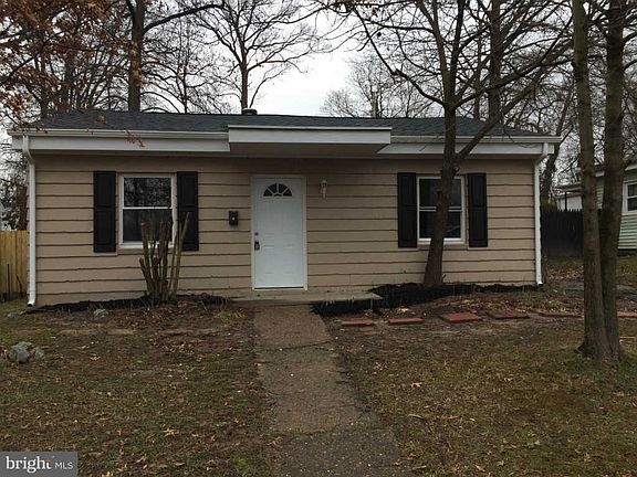 2nd image of 425 Carver Dr