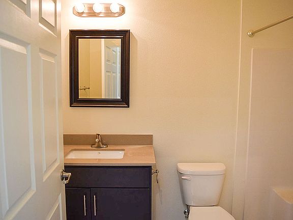 5th image of 5120 N Lombard St #202