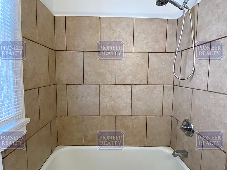 3211 Garland Ave #B — Photo 15