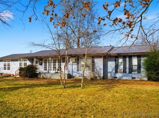 625 Allison Ave, Stilwell, OK 74960