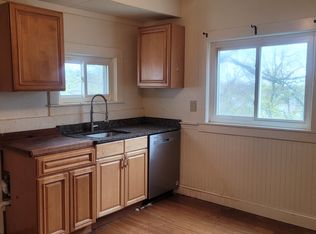 23 Desmond Rd FLOOR 2, Malden, MA 02148