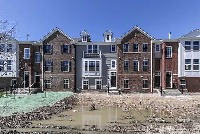 1st image of 828 Paisley Lot 12.03