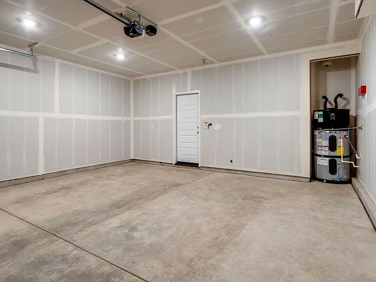 12628 Hereford Ave — Photo 41