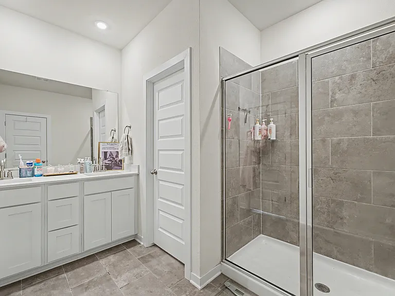 4885 Triangle St — Photo 16