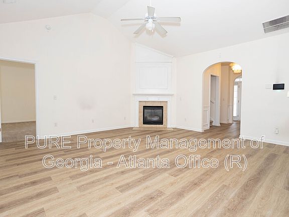 5th image of 3752 Lanier Dr