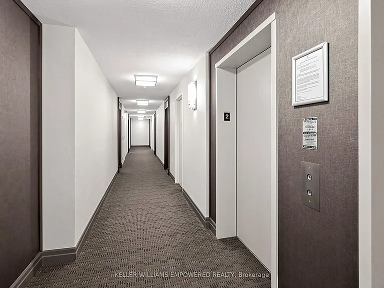 11 Oneida Cres #211 — Photo 3