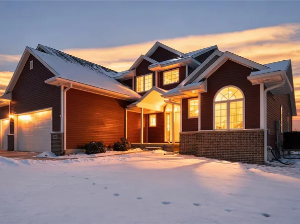 1595 Valentine Cir, Marion, IA 52302