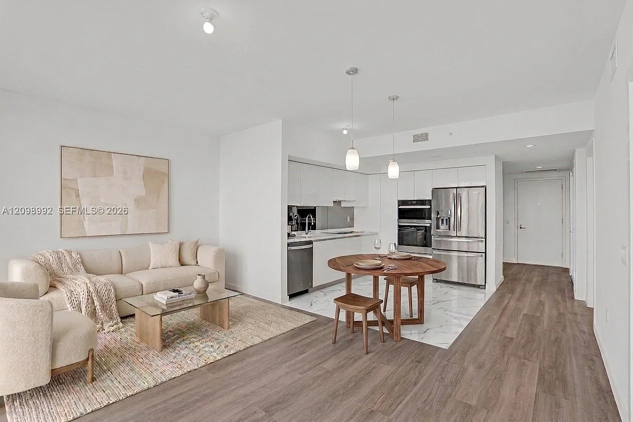 1170 E Hallandale Beach Blvd — Photo 1