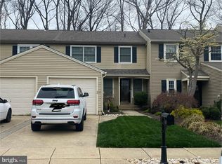 73 Farnwood Rd, Mount Laurel, NJ 08054