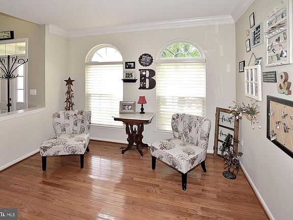 4th image of 45550 Cheswick Park Ct
