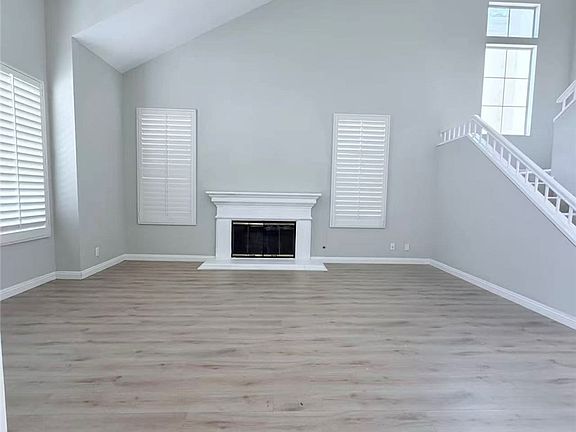 3rd image of 21 Presidio