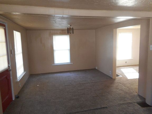 2nd image of 815 S 26th St