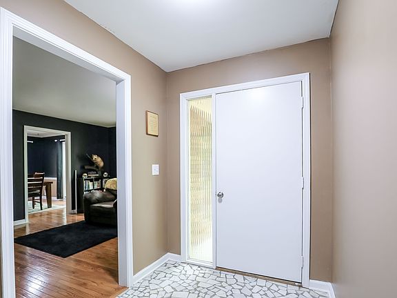 5th image of 6625 Karyn Dr