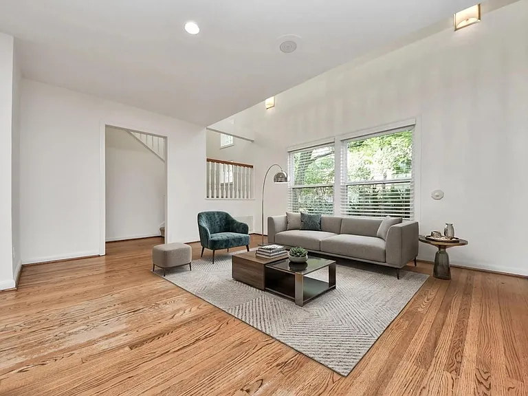 3912 Ruskin St — Photo 5