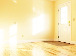 102 Park St, Burlington, VT 05401
