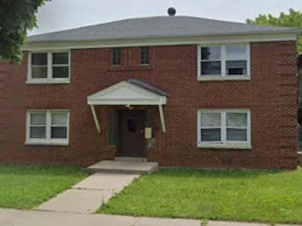 3920 N 6th St #15, Milwaukee, WI 53212