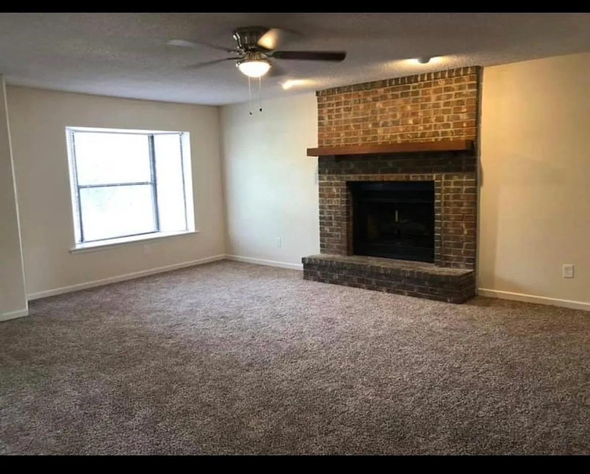 Building Photo - 3424 Antilles Dr
