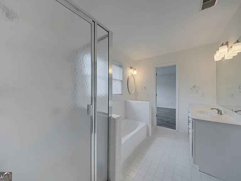 5795 Dovnick Dr — Photo 38