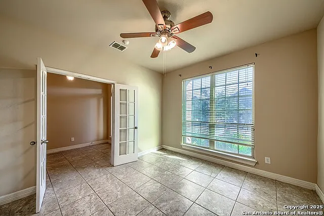 4 bed, 3.5 bath, 2963 sqft, $2,500 — Photo 4