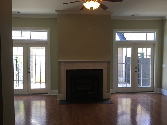 Family Room leading to garden patio area