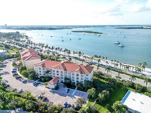 2nd image of 35 Harbour Isle Drive W #105