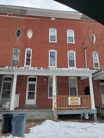 1st image of 11 N Lee St