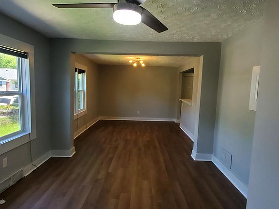 3rd image of 1489 E 23rd Ave