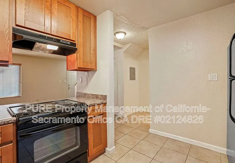 317 U St #2 — Photo 9