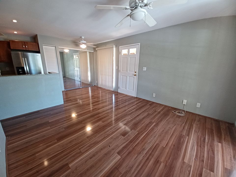 1st image of 140 Uwapo Rd #49-20149-201