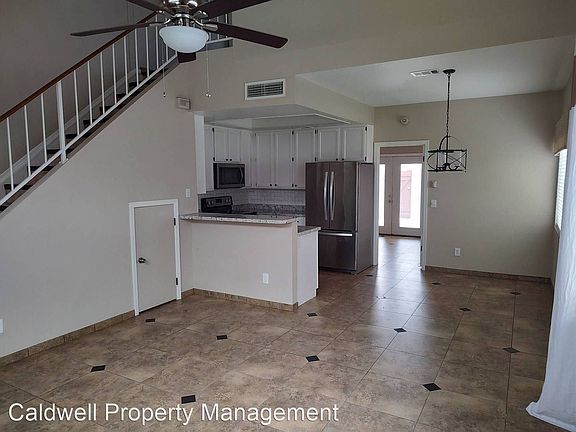 5th image of 500 N Roosevelt Ave Unit 112