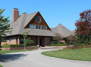 4376 Terra Ridge Dr, Milford, MI 48381