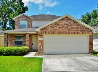 5015 Willow Point Dr, Conroe, TX 77303