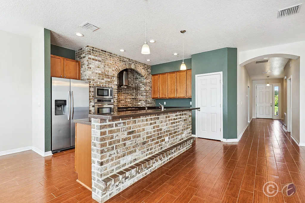 1209 Wild Daisy Dr — Photo 2