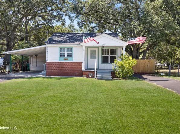 2105 9th St, Pascagoula, MS 39567